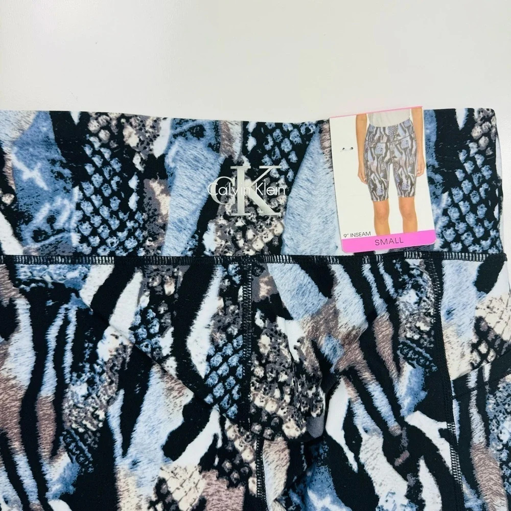 Calvin Klein Women's Bike Short High Rise Fashion Print‎ Animal - Picture 9 of 12